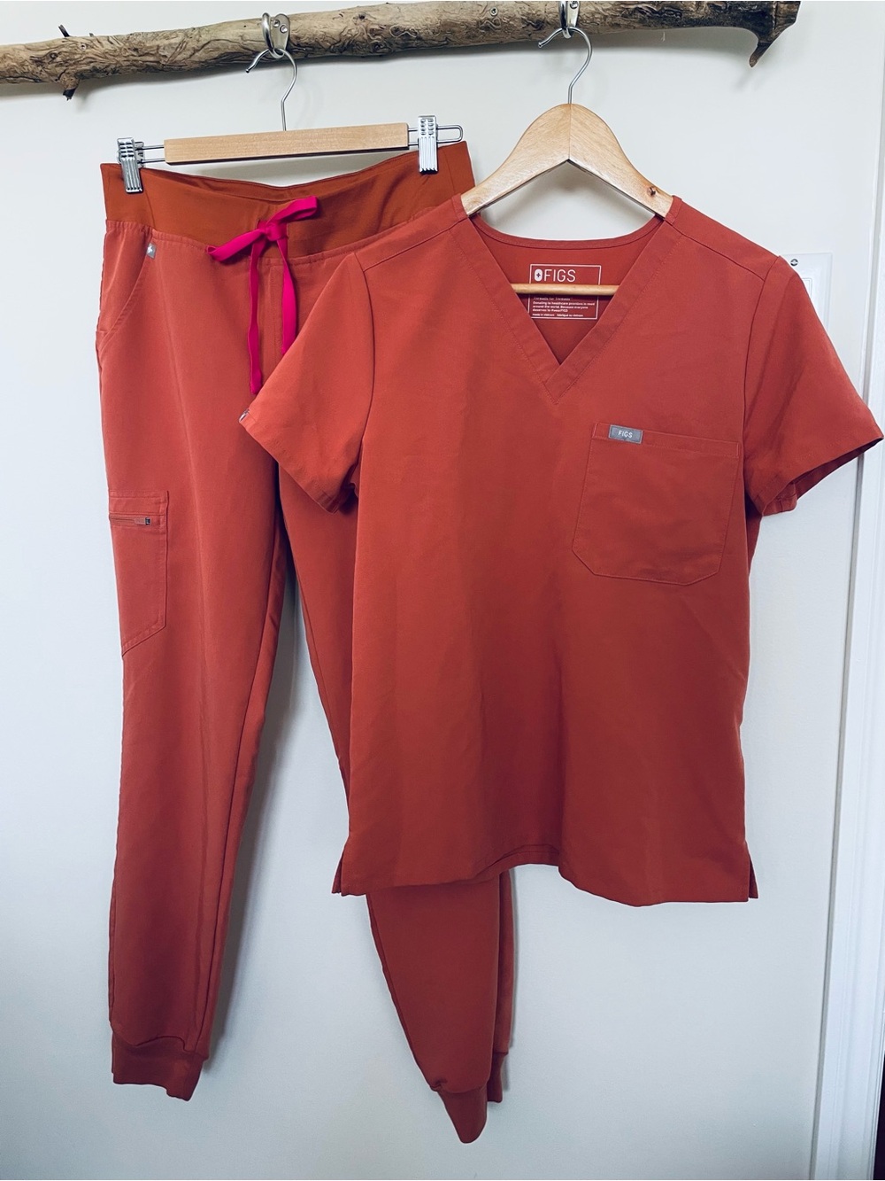 Figs Women's Scrub Set in Terracotta Small/Tall